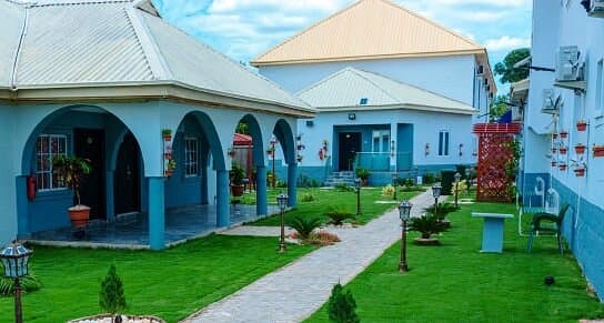 House 7 Resort